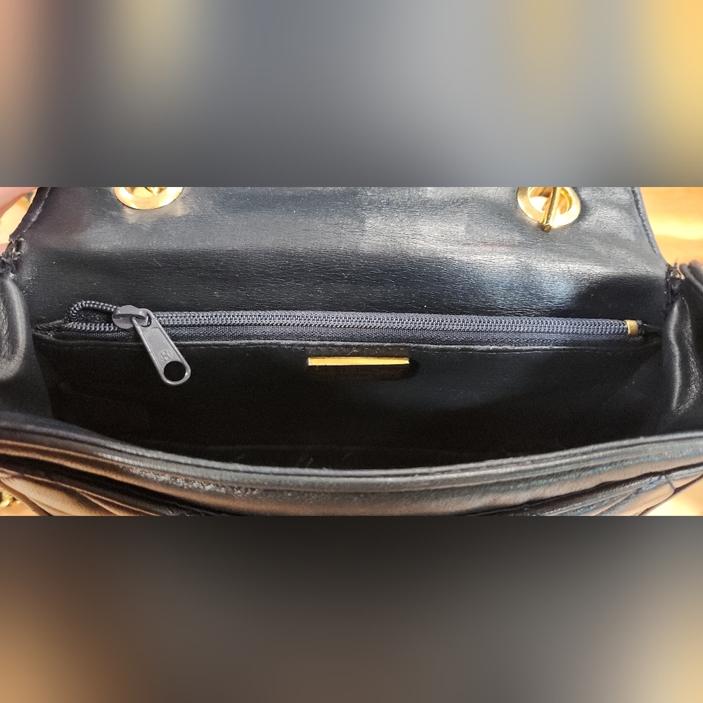 Vintage Givenchy Matelasse 4G Quilted Chain Bag - Picture 14 of 16